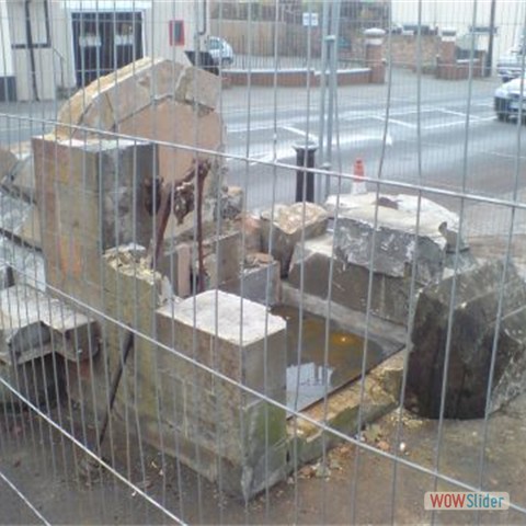 03 Larger blocks of the demolished Pump